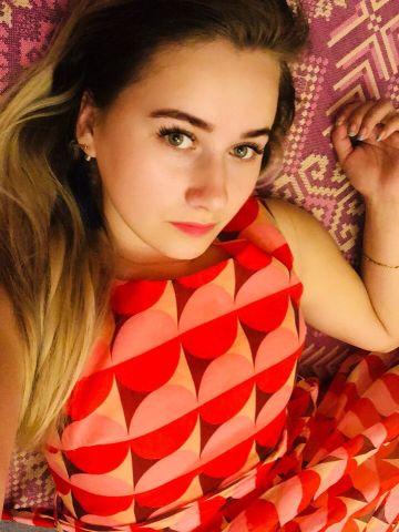 Проститутка Хана